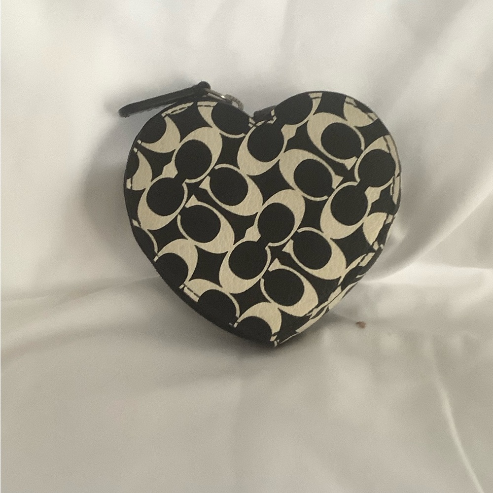Coach Black and Cream Heart-Shaped Coin Purse - Picture 2 of 6
